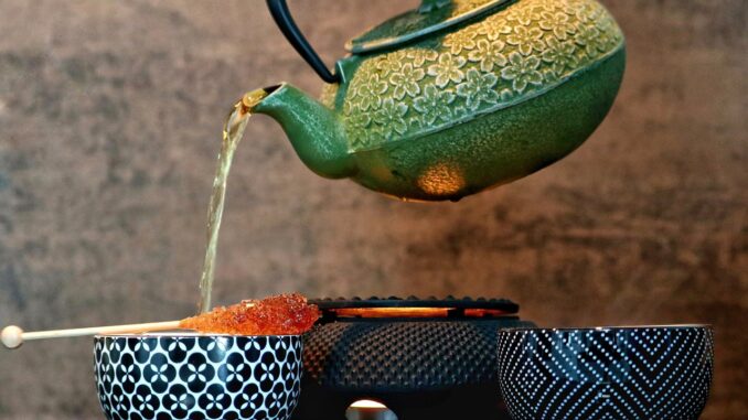 découvrez le thé darjeeling, souvent appelé le 'champagne des thés', réputé pour son arôme délicat et sa saveur distinctive. apprenez-en plus sur son histoire, ses variétés et la meilleure façon de l'apprécier.